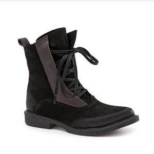 Bueno Ratan Black Nubuck Combat Boots | 41